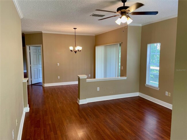 Foto del edificio - 1514 Arbor Lakes Cir