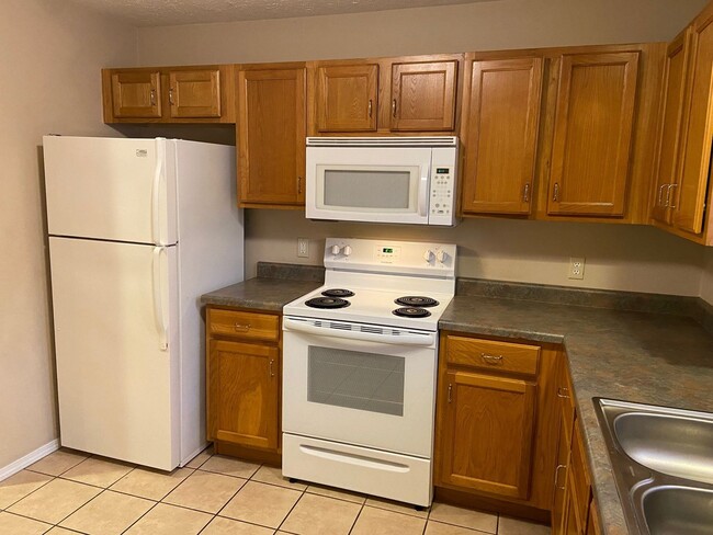 Building Photo - Condominium in Academy Commons