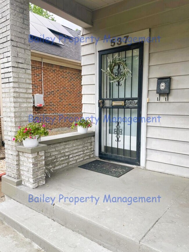 Foto del edificio - 537 E Oak St