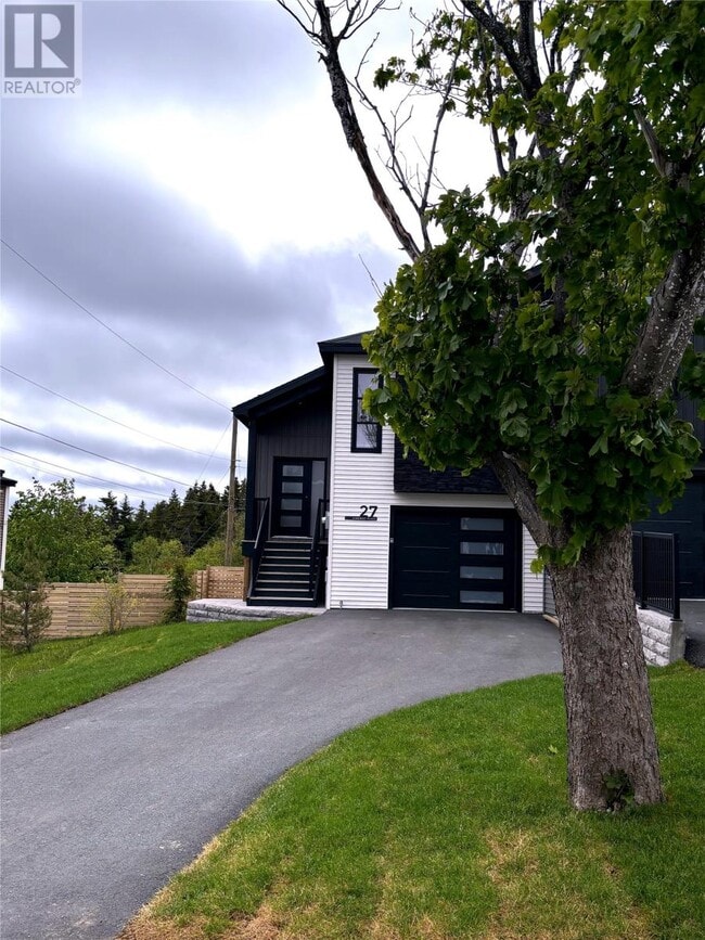 Building Photo - 27 Janeway Pl