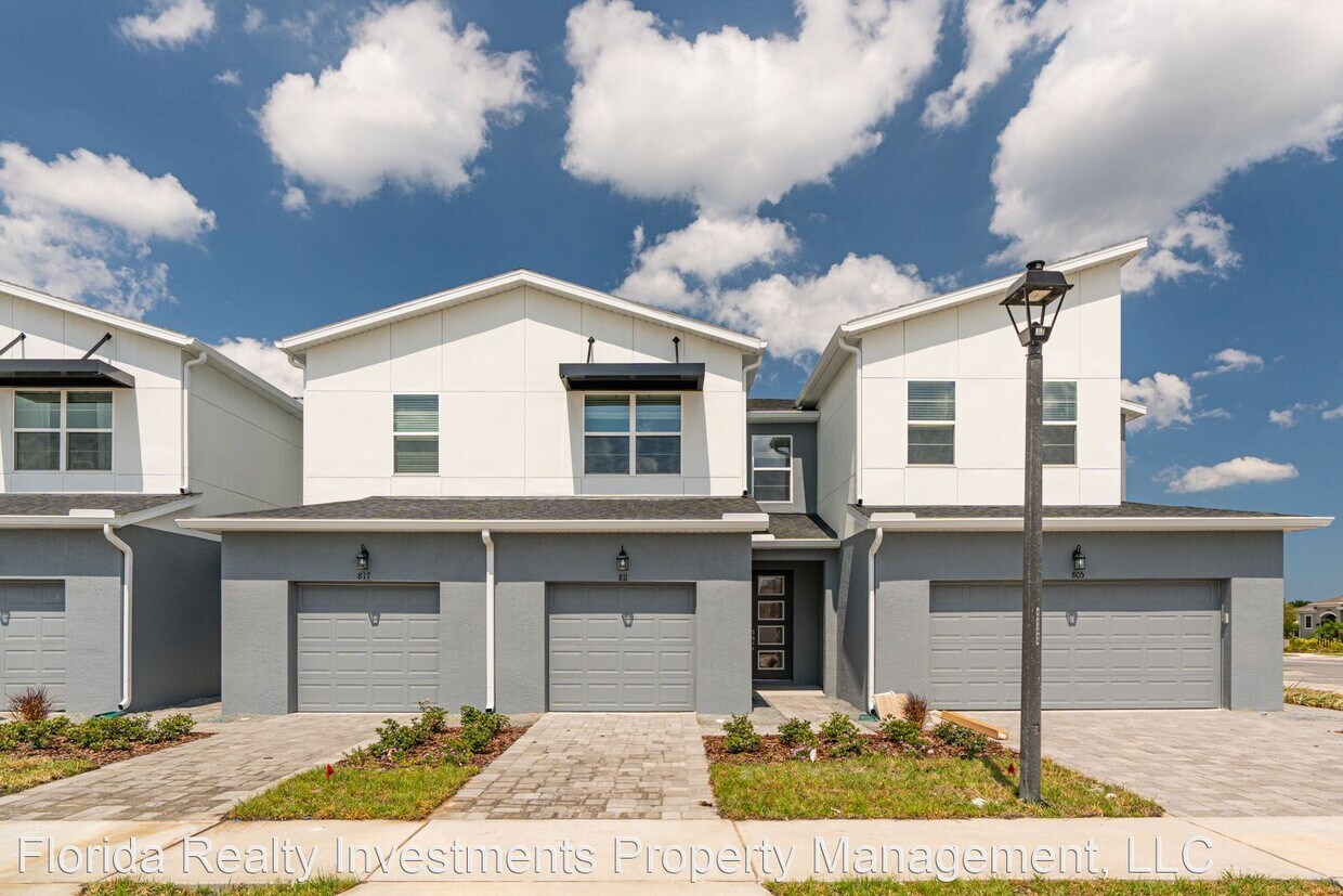 Primary Photo - 3 br, 2.5 bath House - 811 Spring Palms Loop