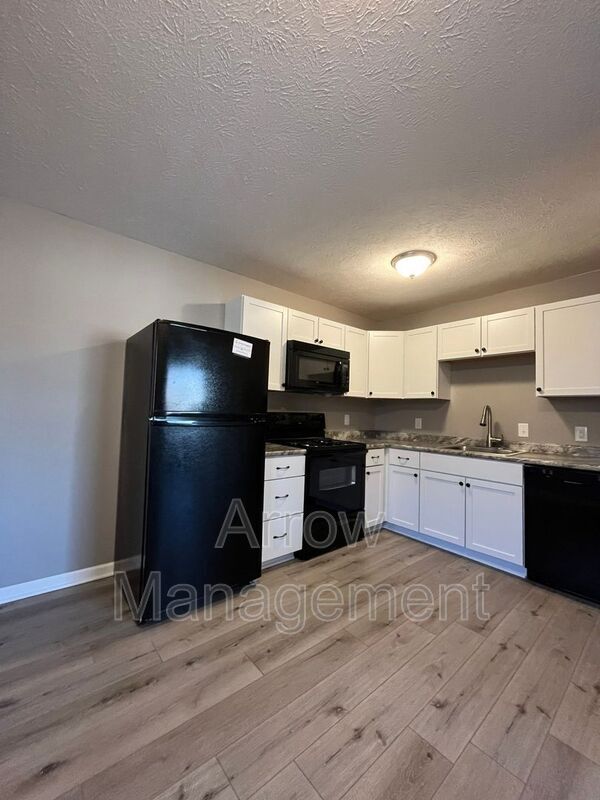 Building Photo - 1119 A St