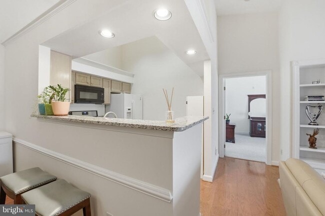 Building Photo - 9224 Cardinal Forest Ln