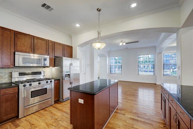Foto del edificio - 7539 Highmeadow Dr