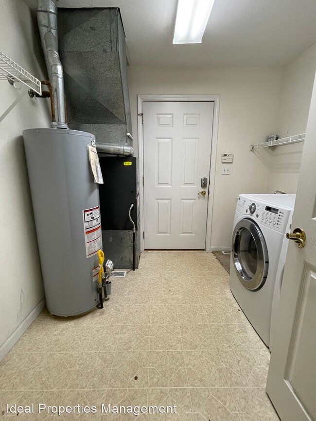 Foto del edificio - 2 br, 2 bath House - 7016 Piper Glen Drive