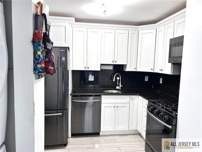 Foto del edificio - 532 Cricket Ln