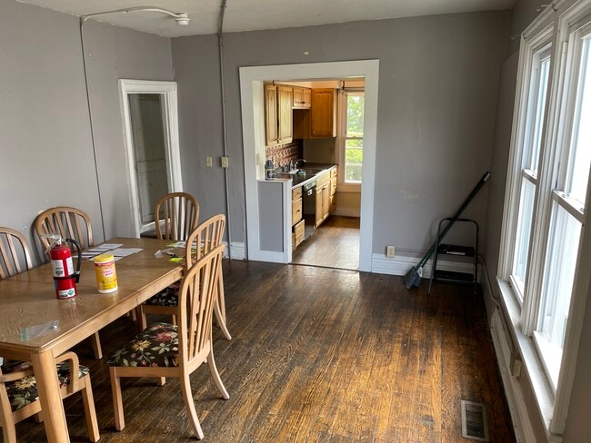 Dining Room - 8 N High St