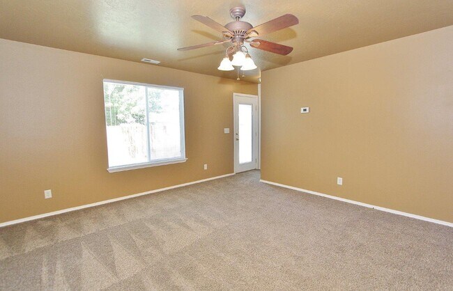 Building Photo - 3835 N Jackie Ln