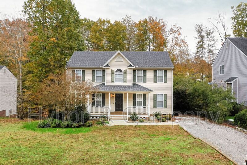 Primary Photo - 3012 Rolling Hill Dr
