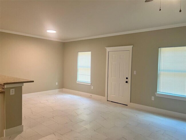 Building Photo - 2935 Titleist Dr