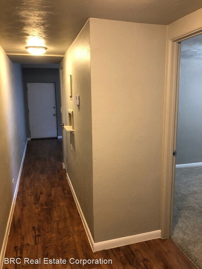 Building Photo - 2 br, 1 bath Apartment - 909 13th Street