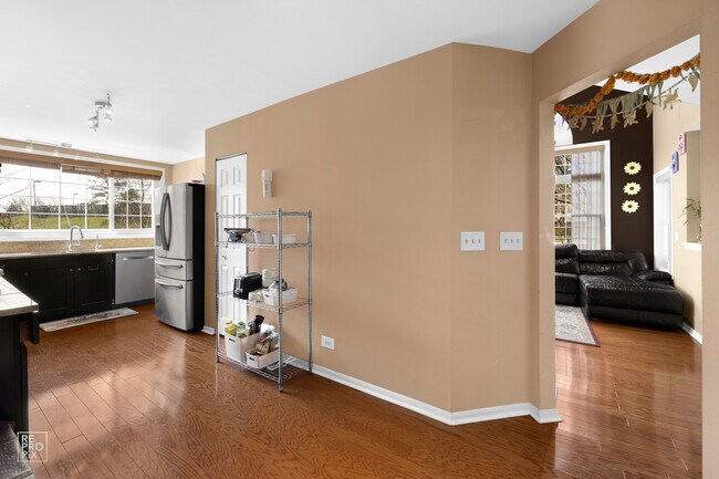 Foto del edificio - 1233 S Parkside Dr