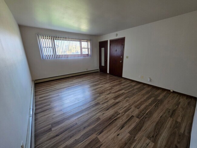 Foto del edificio - 221 W 10th Ave