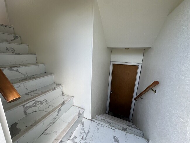 Foto del edificio - "Cozy 700 Sq Ft Studio with Full Bath in V...