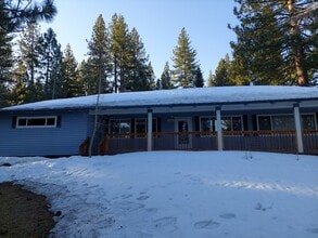 Building Photo - 1490 Seminole Dr