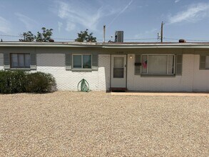 Building Photo - 10309 Shoshone St
