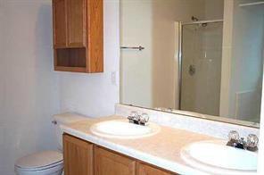 Building Photo - 1823 Brentwood Dr