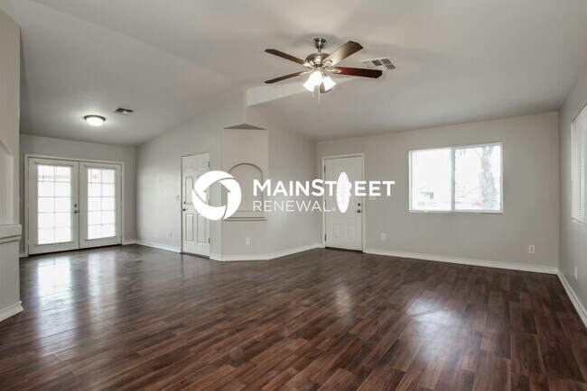 Foto del edificio - 3 Bedroom Pet-Friendly Home in TUCSON, AZ ...