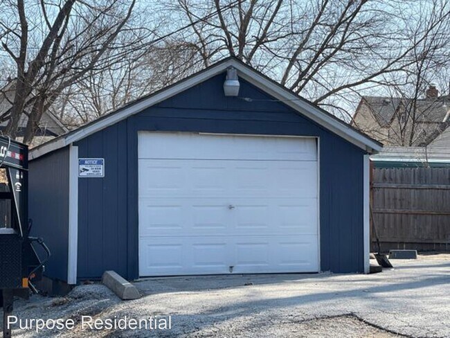 Building Photo - 2 br, 1 bath House - 2239 Brighton Ave