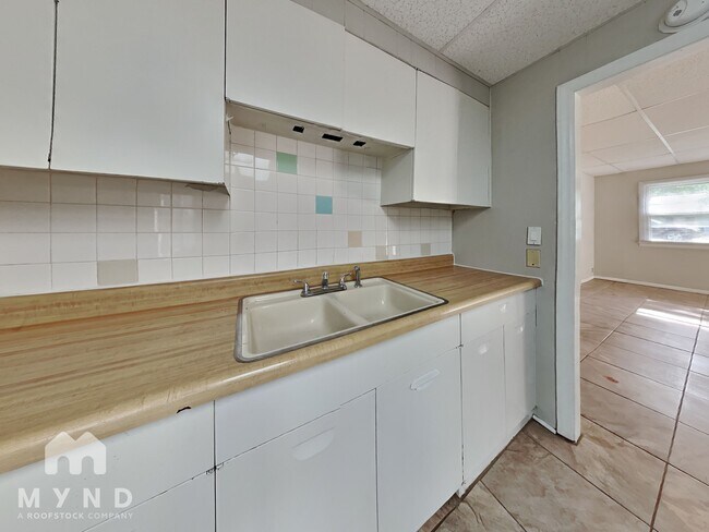 Foto del edificio - 1256 S Willow Ln Ave