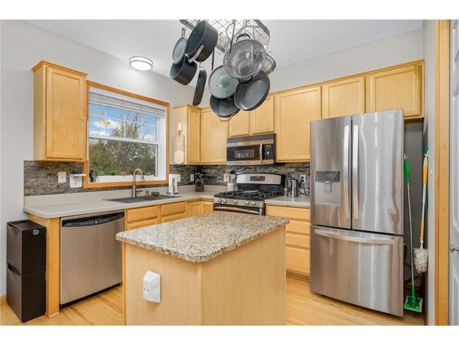 Building Photo - 14009 52nd Ave N