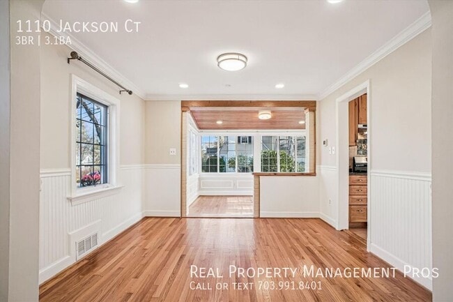 Foto del edificio - 1110 Jackson Ct