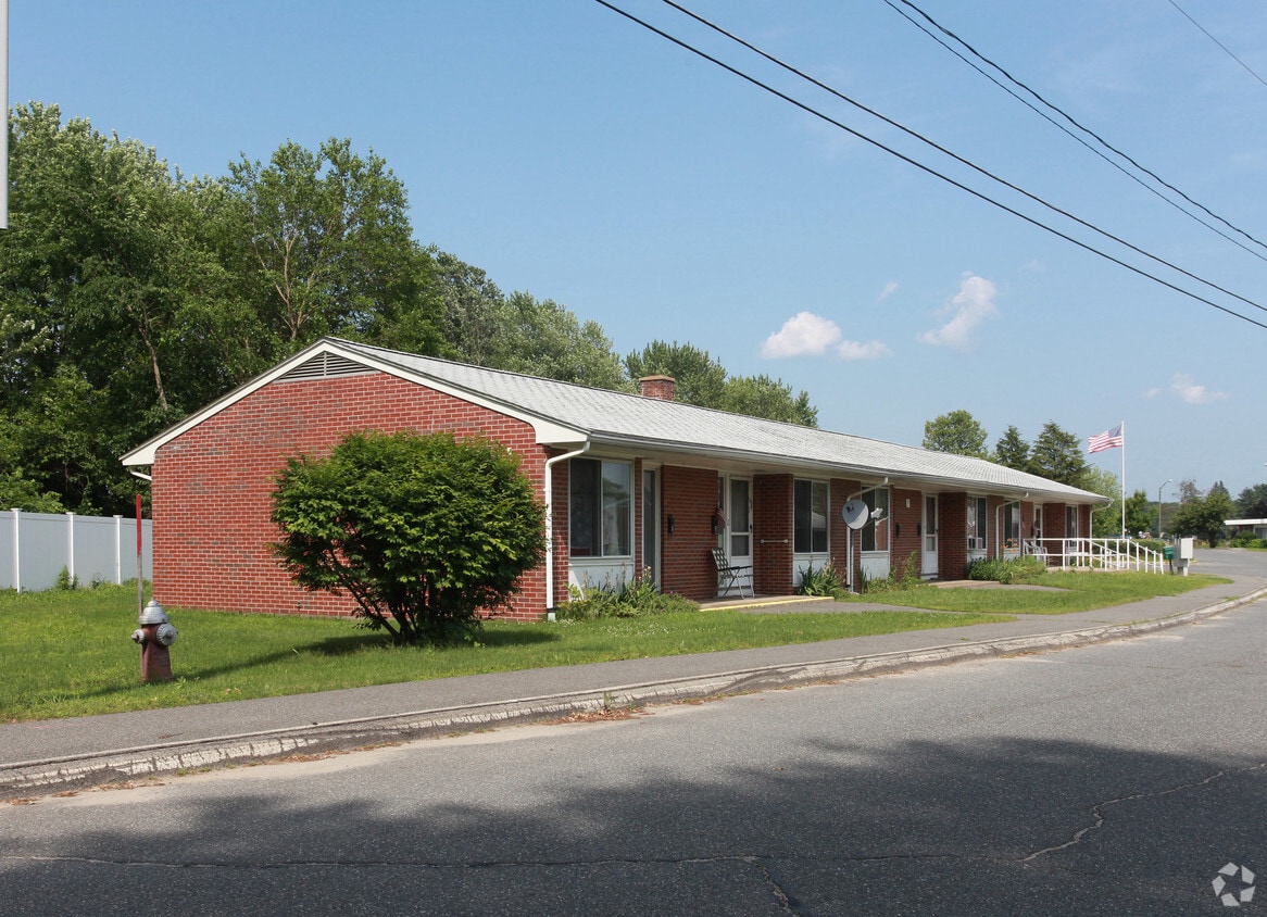 42 Golden Ct, Hadley, MA 01035 Apartments in Hadley, MA