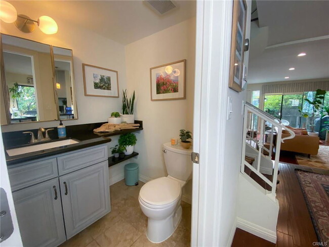 Building Photo - 4218 Troost Ave