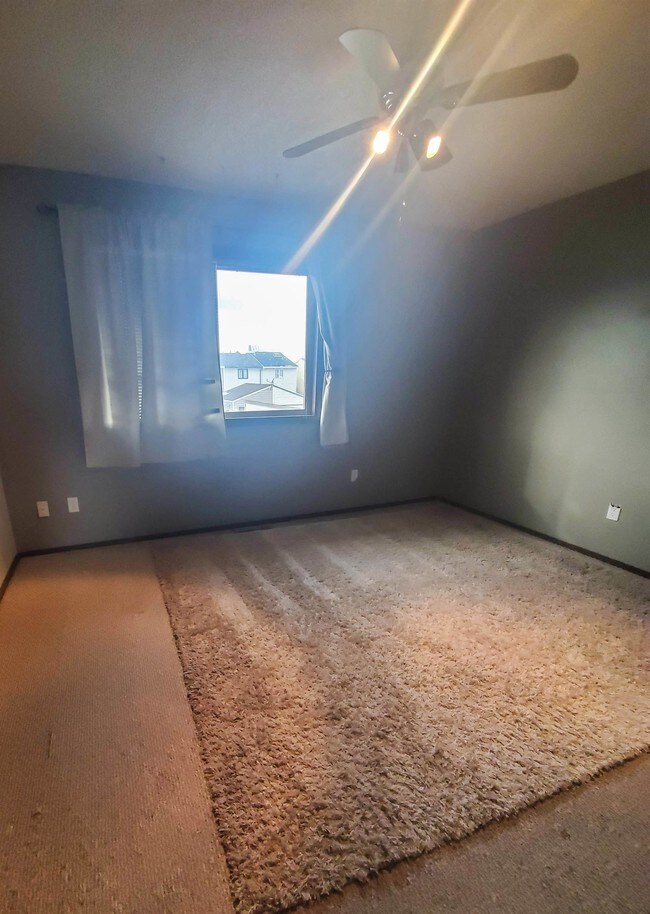 Foto del edificio - 1278 N 19th St