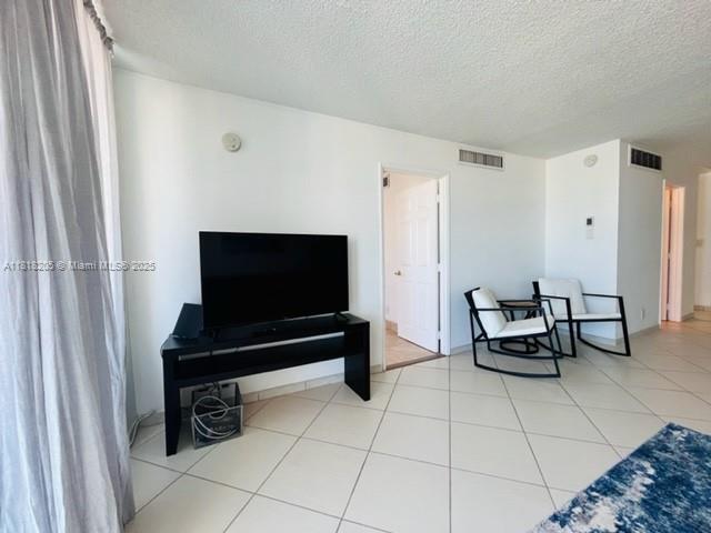 Foto del edificio - 6770 Indian Creek Dr