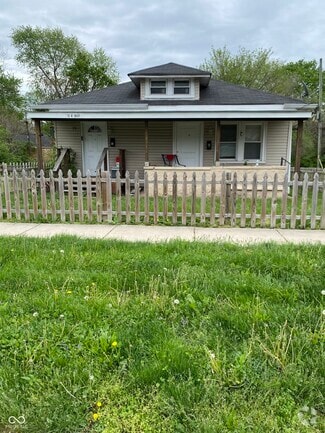 Building Photo - 15 N Riley Ave