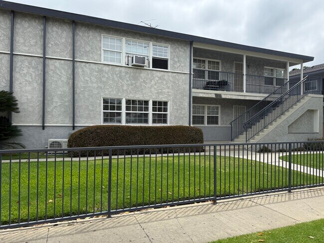 Foto del edificio - 3970 Sawtelle Blvd