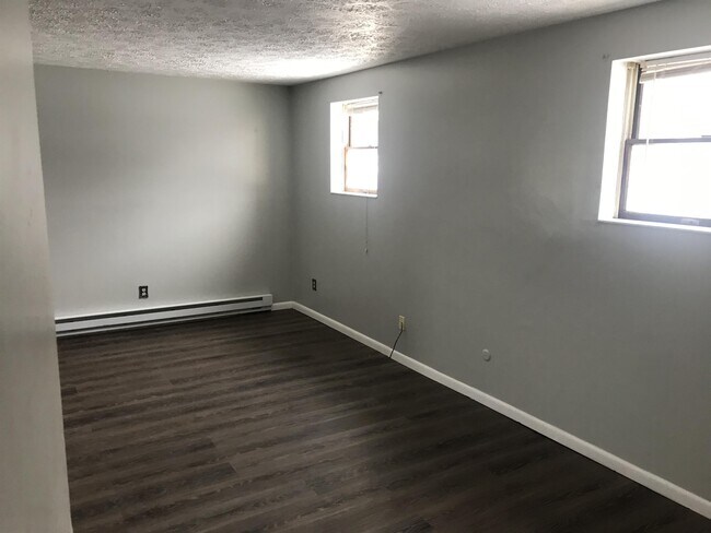 Foto del edificio - 548 Cambria Ave