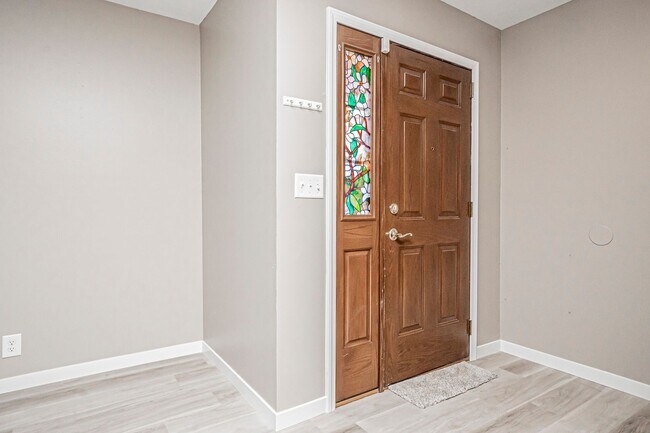 Foto del edificio - Please View 3D Virtual Walk-Through Before...
