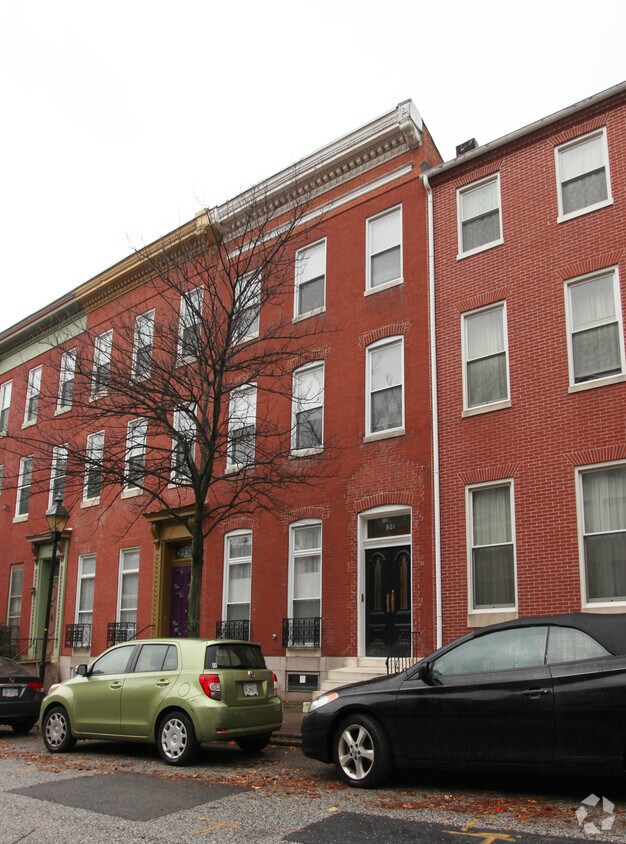 Foto principal - 821 Hollins St