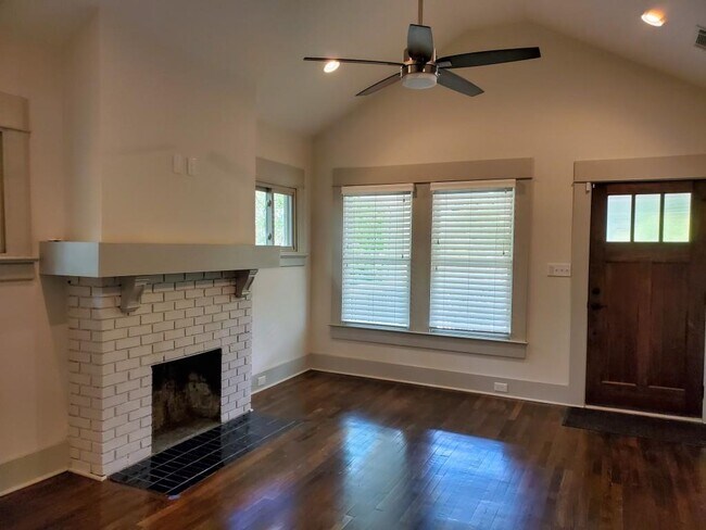 Foto del edificio - 157 Warren St NE