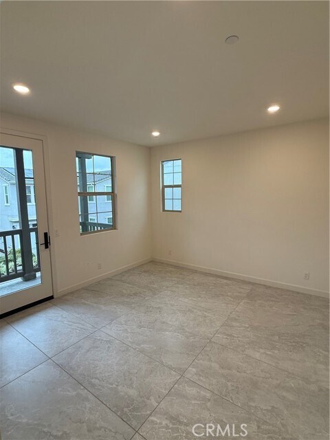 Building Photo - 12358 Primrose Ave