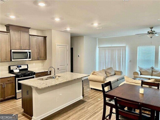 Building Photo - 273 Grayson Trl