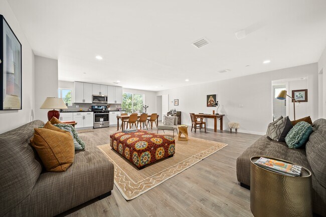 Foto del edificio - 14209 Gilmore Street