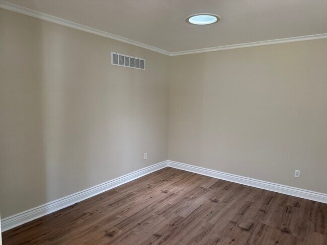 Foto del edificio - Updated 4 Bedroom 2 Bath in Parkway West Schools
