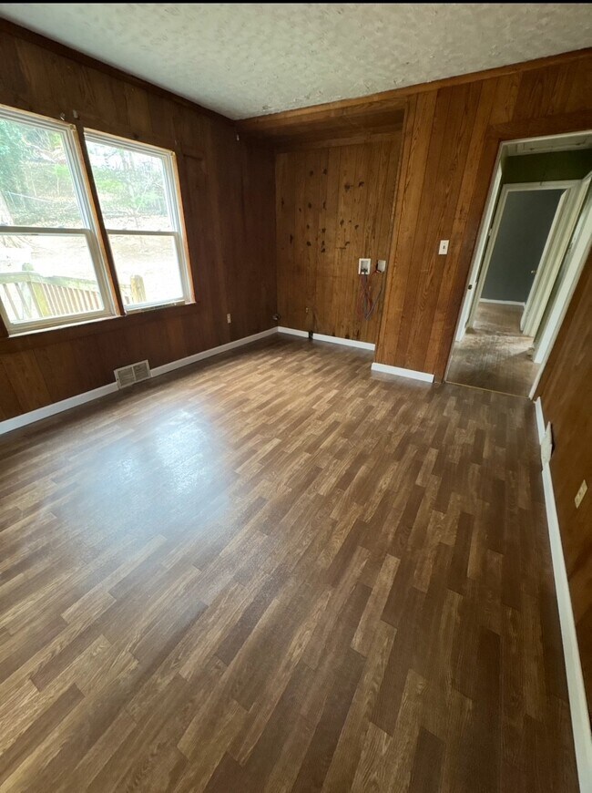 Foto del edificio - 1236 Sunrise Dr