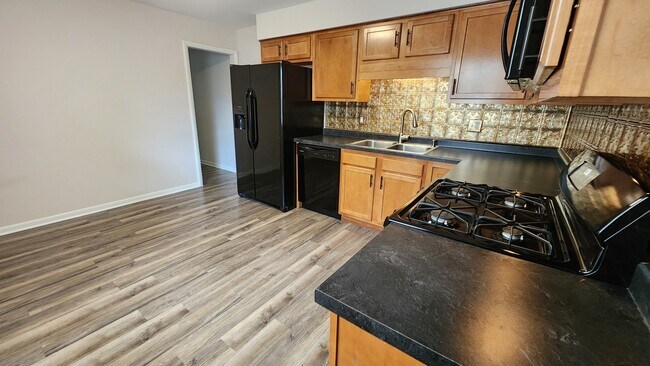 Foto del edificio - 229 Hickory St