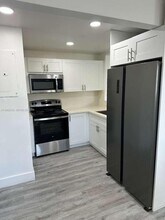 Building Photo - 1033 NW 3rd Ave