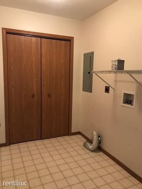 Building Photo - 35 Chambers Rd