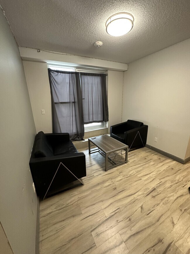 Photo du bâtiment - 258A-258A Sunview St