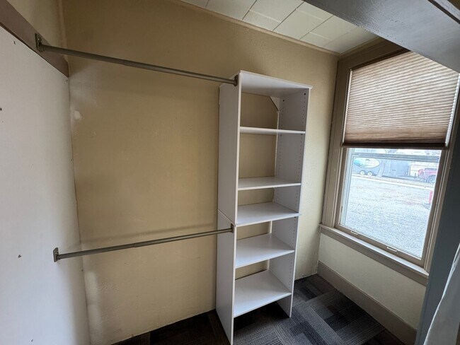 Building Photo - 2nd &amp; Diamond