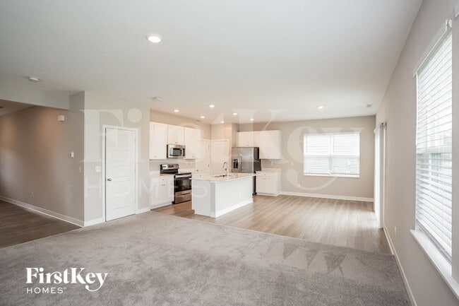 Building Photo - 6436 Stokes Ave