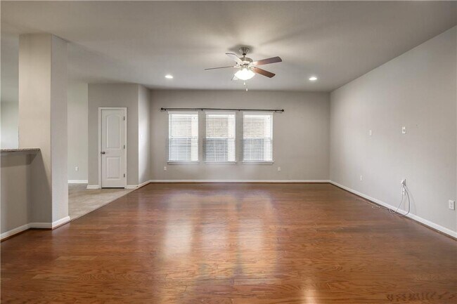 Foto del edificio - 7220 Longford Trail