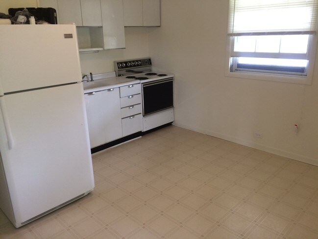 Building Photo - The Village Apartments