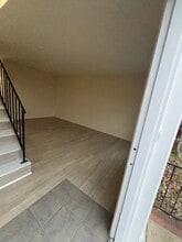 Building Photo - 1008 Hickory Hill Ln